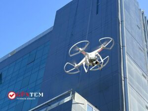 Drone ile dış cephe temizliği çalışması