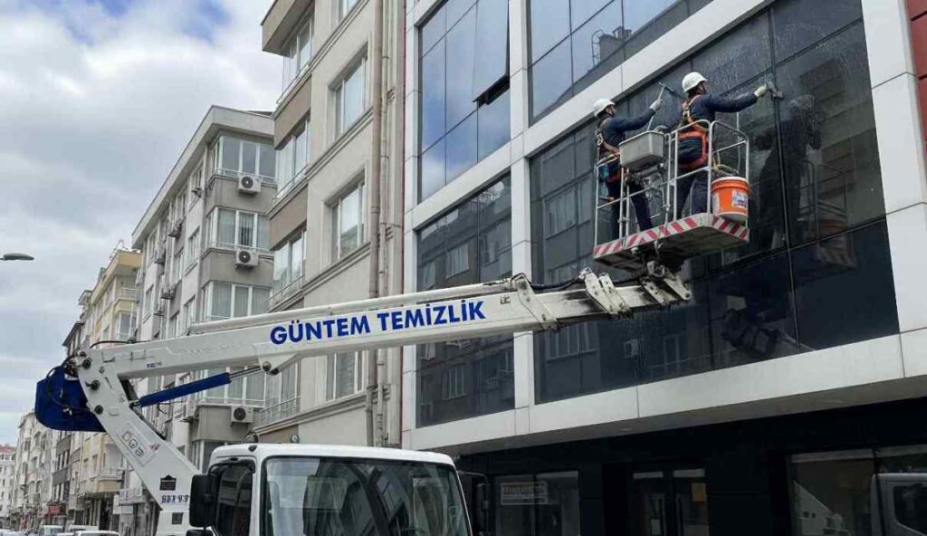 Profesyonel Güngören dış cephe cam temizliği hizmetleri