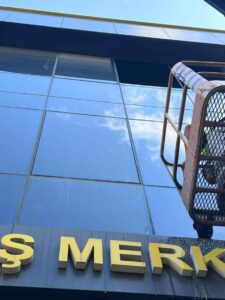 Avrupa Yakası profesyonel ve garantili dış cephe cam temizliği hizmetleri