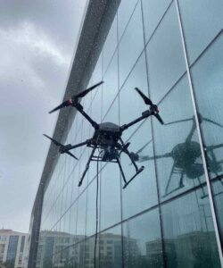 Drone ile Kanarya'da dış cephe ve cam temizliği hizmetimiz