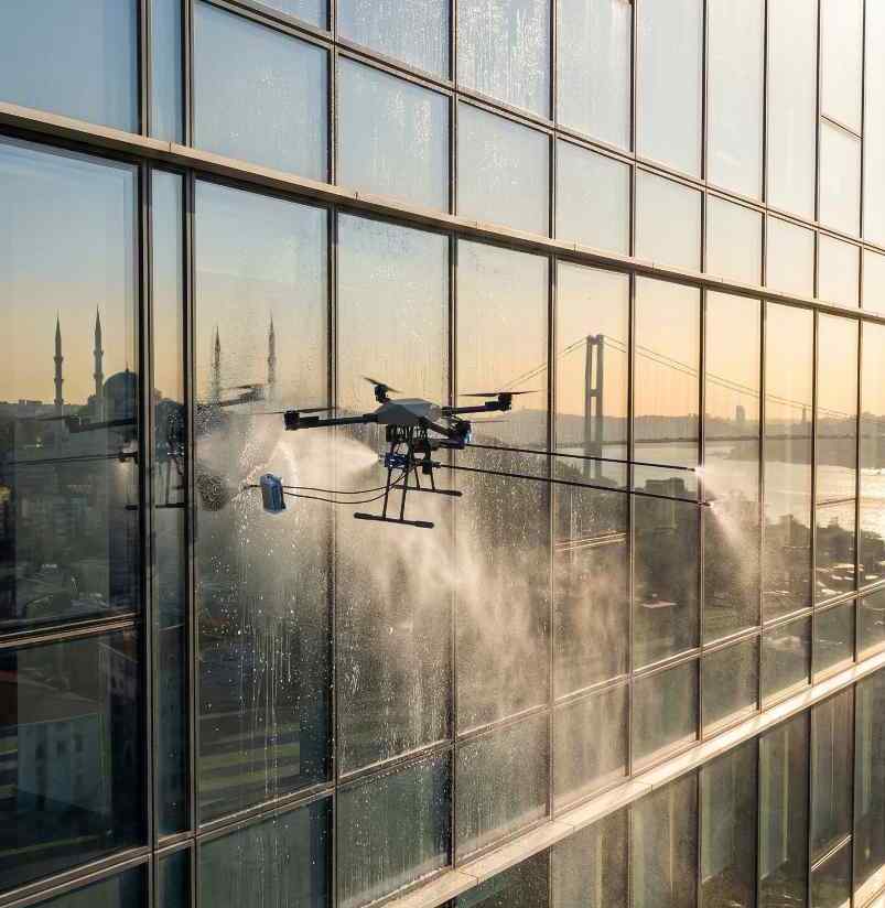 Drone ile temizlik yöntemi ile Denizköşkler dış cephe temizliği ve cam silme hizmetleri: Güntem Temizlik Şirketi