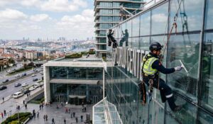Fener plaza cam temizliği hizmetleri