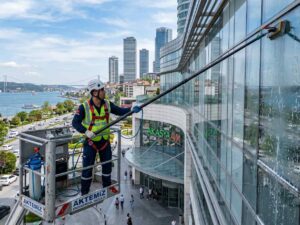 Kadıköy Bahariye dış cephe ve cam temizlik hizmetleri