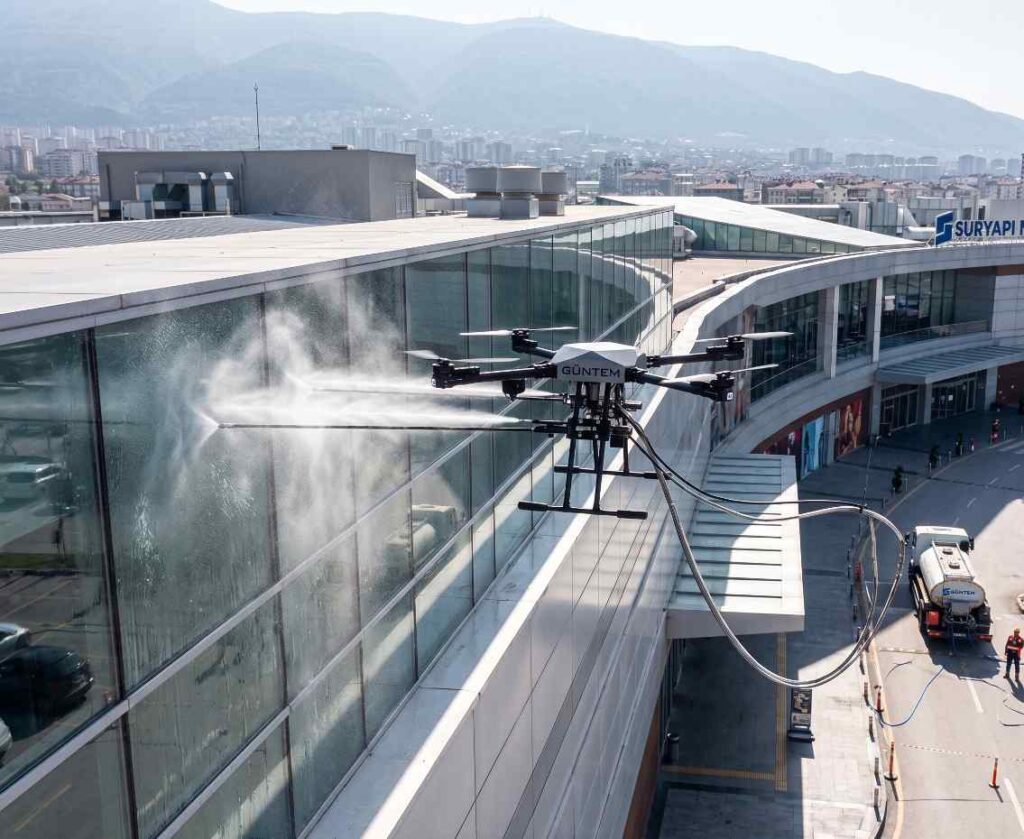 Drone ile plaza cam temizliği hizmetleri Bursa